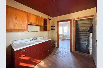 136 Lexington Avenue, Rockford, IL 61102 - Photo 6