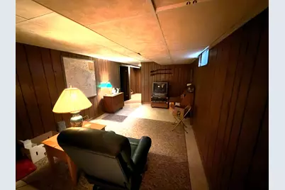 914 Brookfield Road, Rockford, IL 61107 - Photo 18