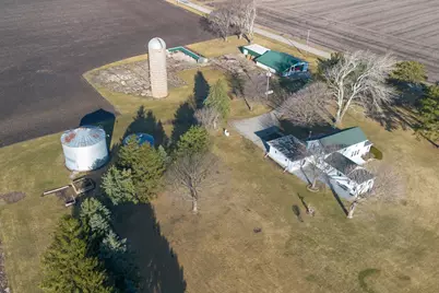190 N 20th Road, Peru, IL 61354 - Photo 6