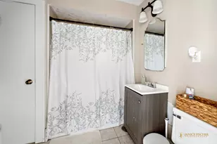 318 Logan St, Rockford, IL 61103 - Photo 6