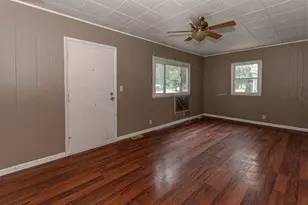2107 22nd St, Rockford, IL 61108 - Photo 4