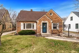 320 N Vale Ave, Rockford, IL 61107 - Photo 1