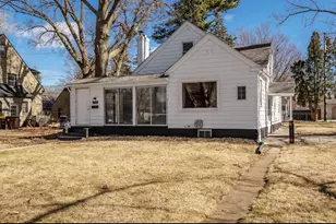 3439 Latham St, Rockford, IL 61103 - Photo 2