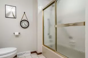 1570 Featherstone Rd, Rockford, IL 61107 - Photo 36