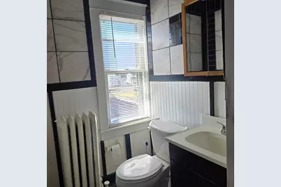 1173 W Pleasant Street, Freeport, IL 61032 - Photo 10