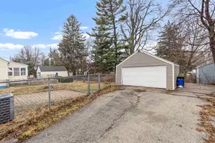 1615 Warren Rd, Rockford, IL 61108 - Photo 14