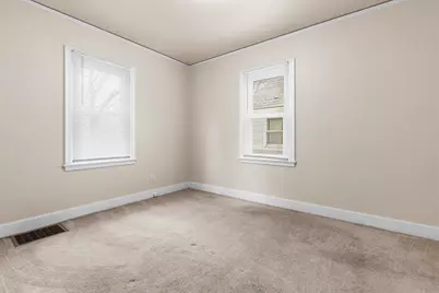 1615 Warren Road, Rockford, IL 61108 - Photo 6