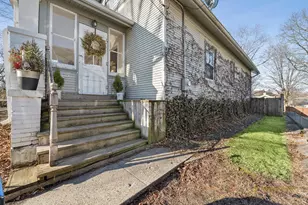 522 Rome Ave, Rockford, IL 61107 - Photo 2