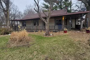 7424 River Rd, Byron, IL 61010 - Photo 1