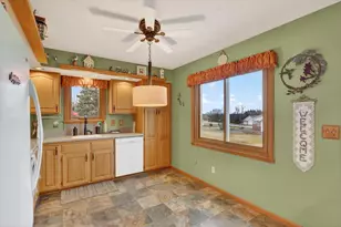 1210 Lake Summerset Rd, Davis, IL 61019 - Photo 18