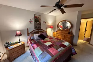 47D Rolling Oaks Rd, Sugar Grove, IL 60554 - Photo 12