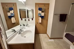 47D Rolling Oaks Rd, Sugar Grove, IL 60554 - Photo 18