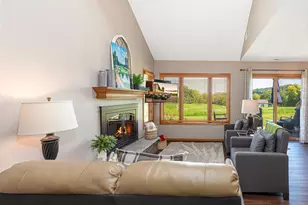 26 Poplar Rdige Dr, Galena, IL 61036 - Photo 8