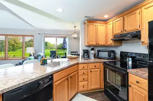 26 Poplar Rdige Dr, Galena, IL 61036 - Photo 16