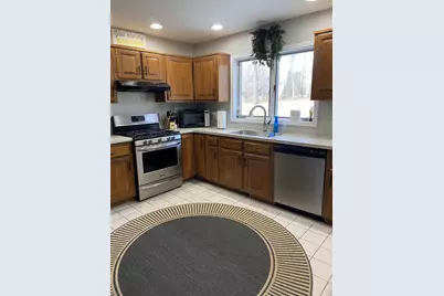 676 Sioux Drive, Freeport, IL 61032 - Photo 4