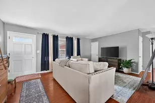 5870 Garrett Ln, Rockford, IL 61107 - Photo 16