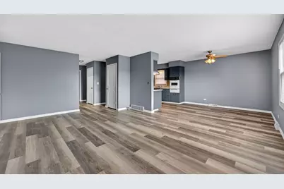 5870 Garrett Lane, Rockford, IL 61107 - Photo 4