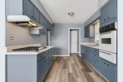 5870 Garrett Lane, Rockford, IL 61107 - Photo 8