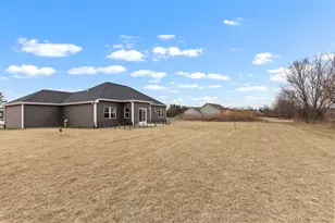 4144 Trimble Ln, Rockford, IL 61102 - Photo 20