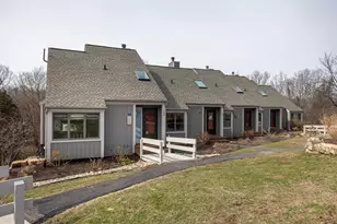 129 Plum Cove Dr, Galena, IL 61036 - Photo 2