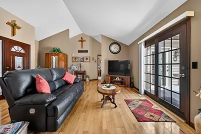 6843 Red Oak Lane, Garden Prairie, IL 61038 - Photo 16