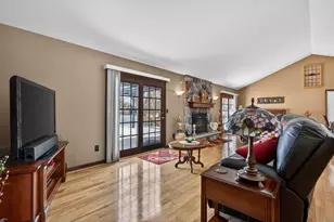 6843 Red Oak Ln, Garden Prairie, IL 61038 - Photo 18
