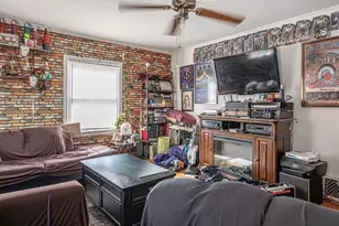 1524 Virginia Ave, Rockford, IL 61101 - Photo 2