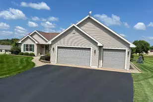 111 Grandview Dr, Lake Carroll, IL 61046 - Photo 1