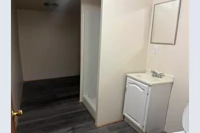 1027 S Chicago Avenue, Freeport, IL 61032 - Photo 6