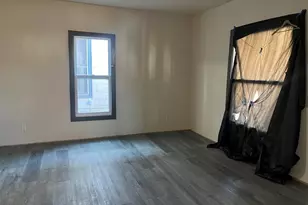 1027 S Chicago Ave, Freeport, IL 61032 - Photo 4