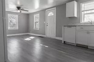 3911 Delaware St, Rockford, IL 61102 - Photo 6