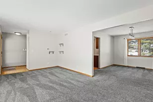 6346 Smoke Tree Cir, Roscoe, IL 61073 - Photo 8