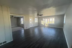 1470 S Demeter Dr, Freeport, IL 61032 - Photo 2