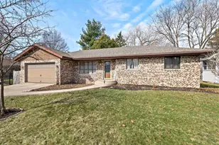 3254 Sage Dr, Rockford, IL 61114 - Photo 1