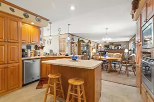 5647 Lidden Ln, Machesney Park, IL 61115 - Photo 14