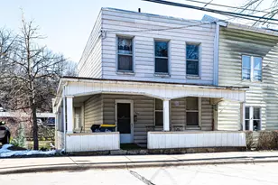 327 Franklin St, Galena, IL 61036 - Photo 2