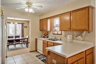 136 Harvest Glenn Drive, Davis Junction, IL 61020 - Photo 28