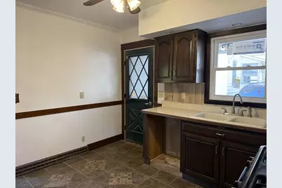 816 W Pleasant Street, Freeport, IL 61032 - Photo 22