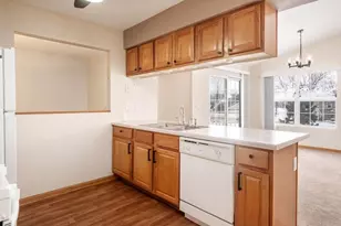 2530 Edgewood Dr, Beloit, WI 53511 - Photo 16