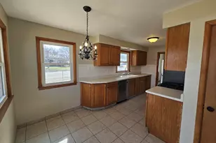 3612 Beach St, Rockford, IL 61108 - Photo 4