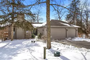 18 Colony Ln, Galena, IL 61036 - Photo 1