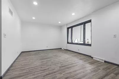 7010 Prairie Hill Road, South Beloit, IL 61080 - Photo 4