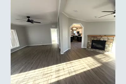 447 Seasons Parkway, Belvidere, IL 61008 - Photo 4