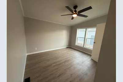 447 Seasons Parkway, Belvidere, IL 61008 - Photo 20