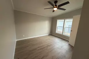 447 Seasons Pkwy, Belvidere, IL 61008 - Photo 20