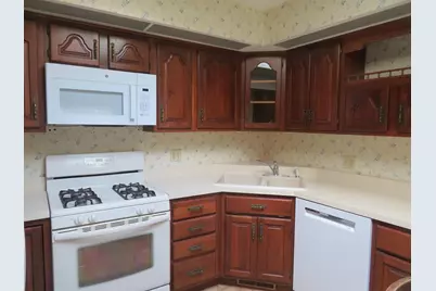 1541 La Cresta, Freeport, IL 61032 - Photo 8