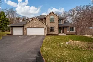 12192 Carberry Ln, Roscoe, IL 61073 - Photo 2