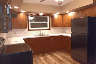 1604 Parkside Ct, Freeport, IL 61032 - Photo 6