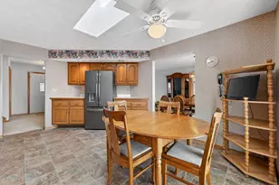 227 Lake Summerset Rd, Lake Summerset, IL 61019 - Photo 14