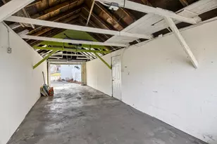 2823 Ridgeway Ave, Rockford, IL 61101 - Photo 6